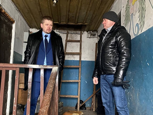 Полуразрушенным домом в Гаврилово-Посадском районе заинтересовалась прокуратура